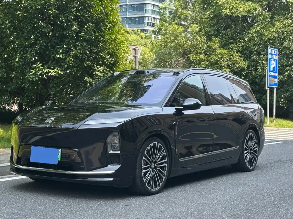 NIO ES8 Base Model 2025