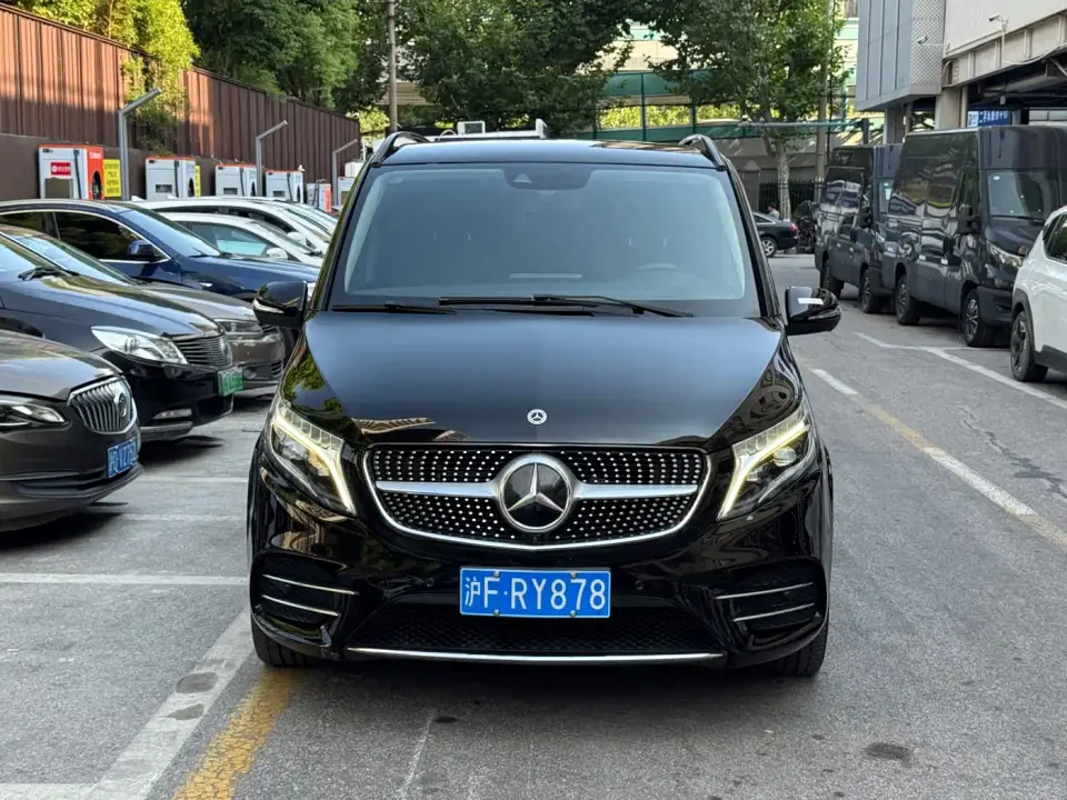 Mercedes-Benz V-Class V 260 L Long Wheelbase Luxury Edition 2022