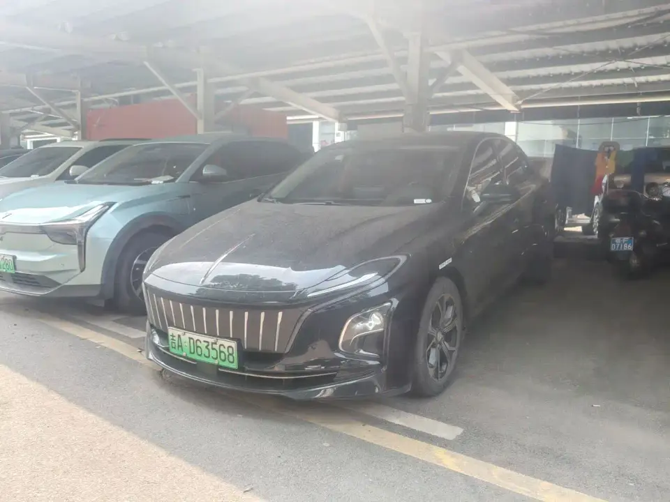 Hongqi E-QM5 431km Charging Enjoyment Edition 2023