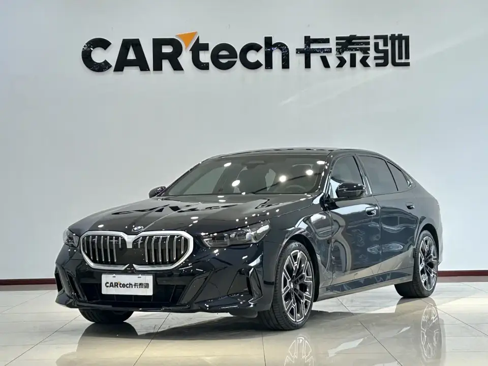 BMW 5 Series 530Li Premium M Sport Package 2025