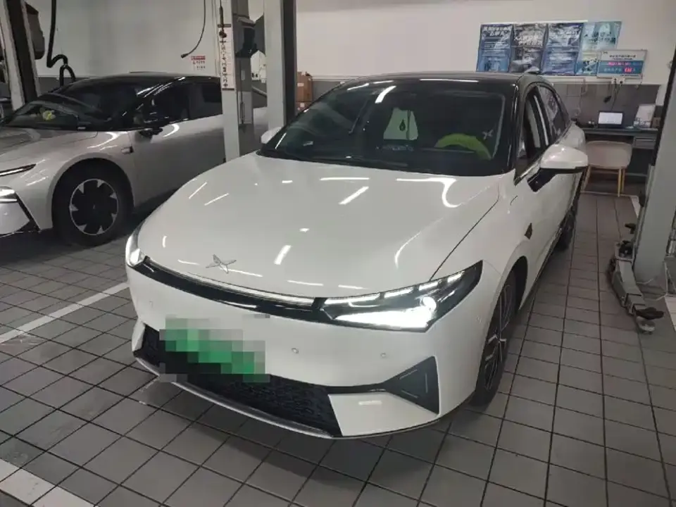 XPeng P5 Model 460E+ 2022