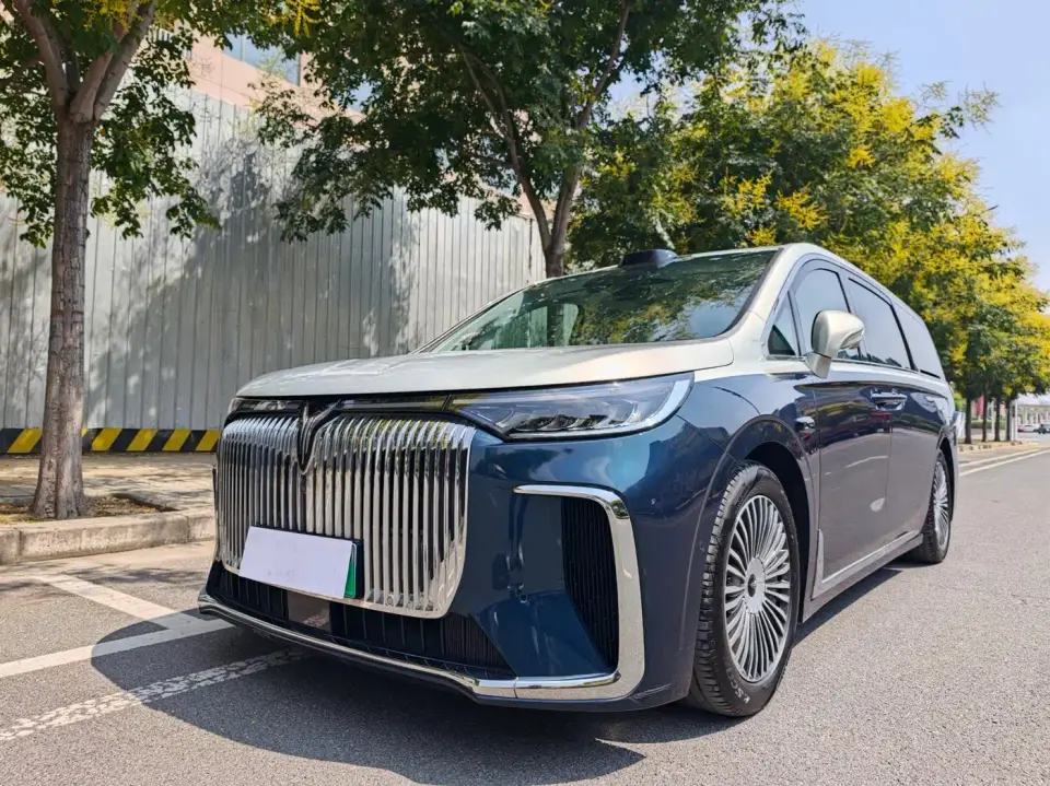 Voyah Auto Voyah Dreamer PHEV AWD Flagship Qian Kun Edition 2025