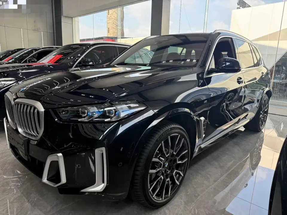 BMW X5 xDrive 40Li M Sport Package 2023