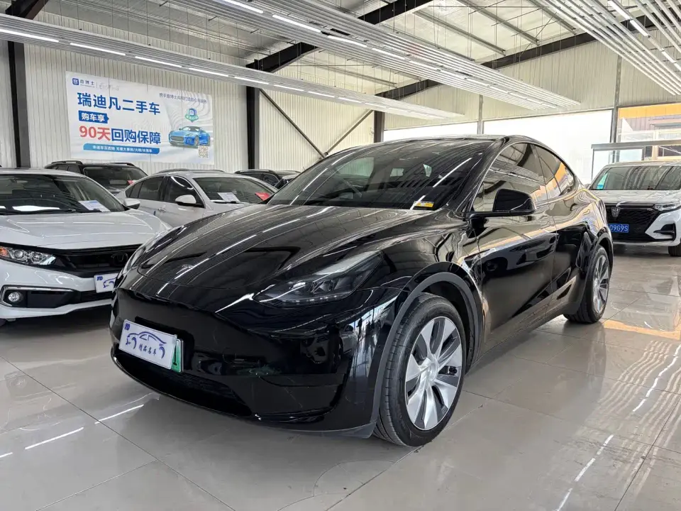 Tesla Model Y Rear-Wheel Drive Edition 2023