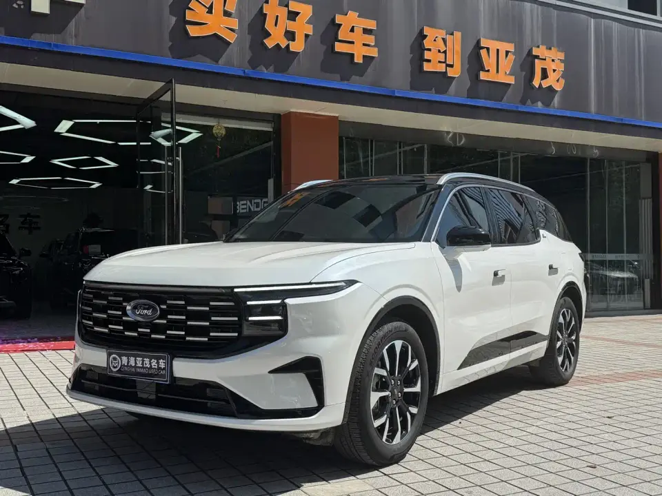 Ford Edge Edge L 2.0T EcoBoost E Hybrid AWD 7-Seat Premium 2026