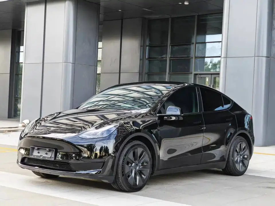 Tesla Model Y Facelift Rear-Wheel Drive Version 2023