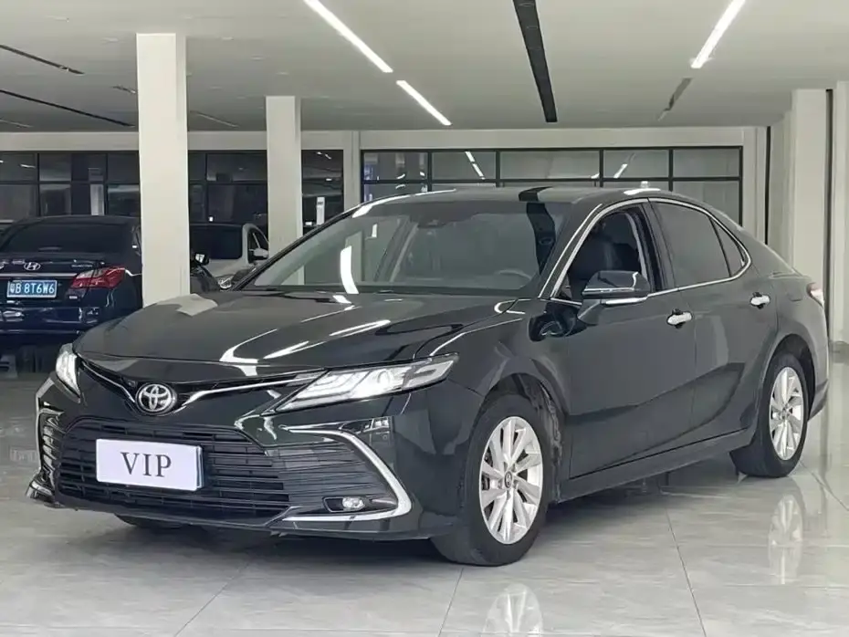 Toyota Camry 2.0G Luxury Edition 2022