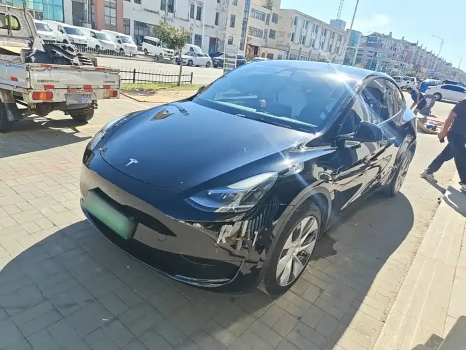 Tesla Model Y Facelift Rear-Wheel Drive Version 2023