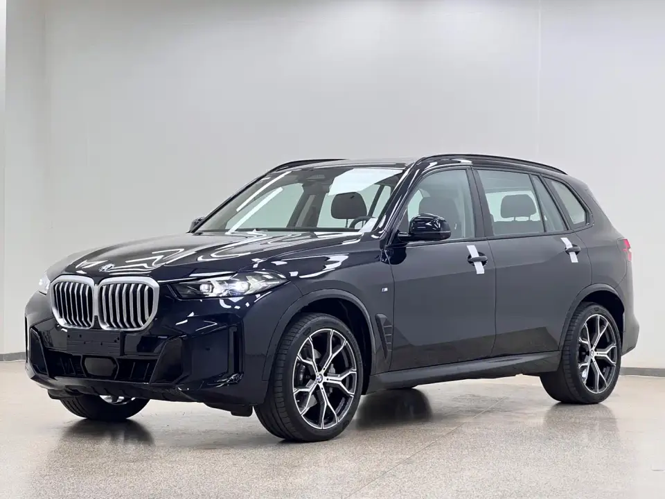 BMW X5 Model xDrive 30Li Exclusive M Sport Blackout Package 2025