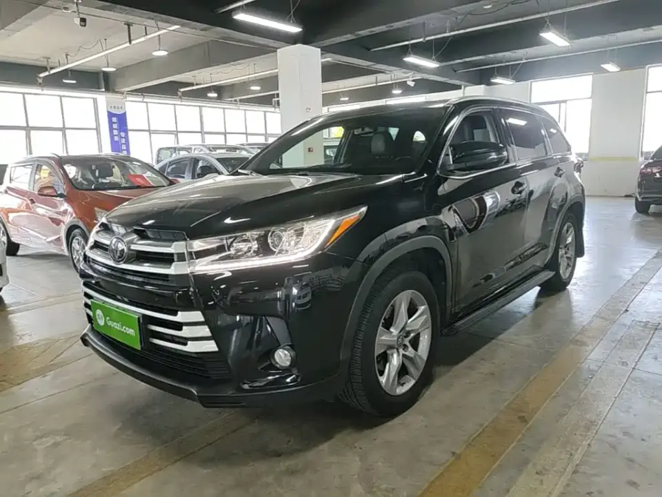 Toyota Highlander 2.0T 2WD Luxury 7-Seater China VI 2020