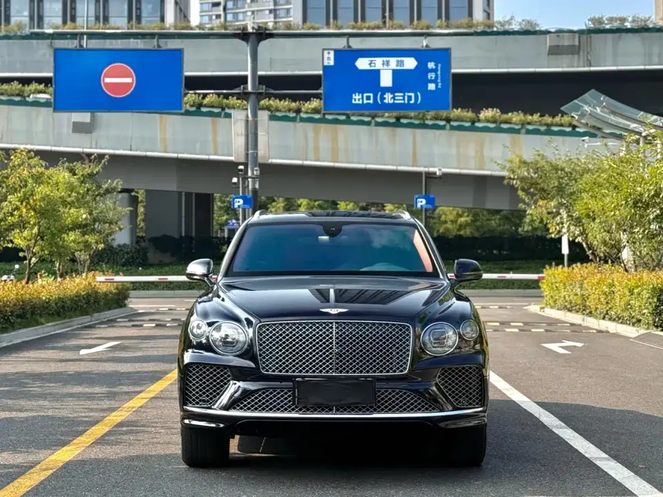 Bentley Bentayga 4.0T V8 2021