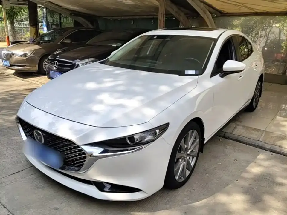 Mazda Mazda3 Axela 2.0L Automatic Premium Edition 2022