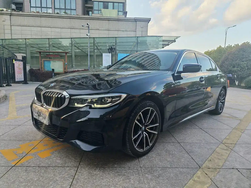 BMW 3 Series 325Li M Sport Package 2022