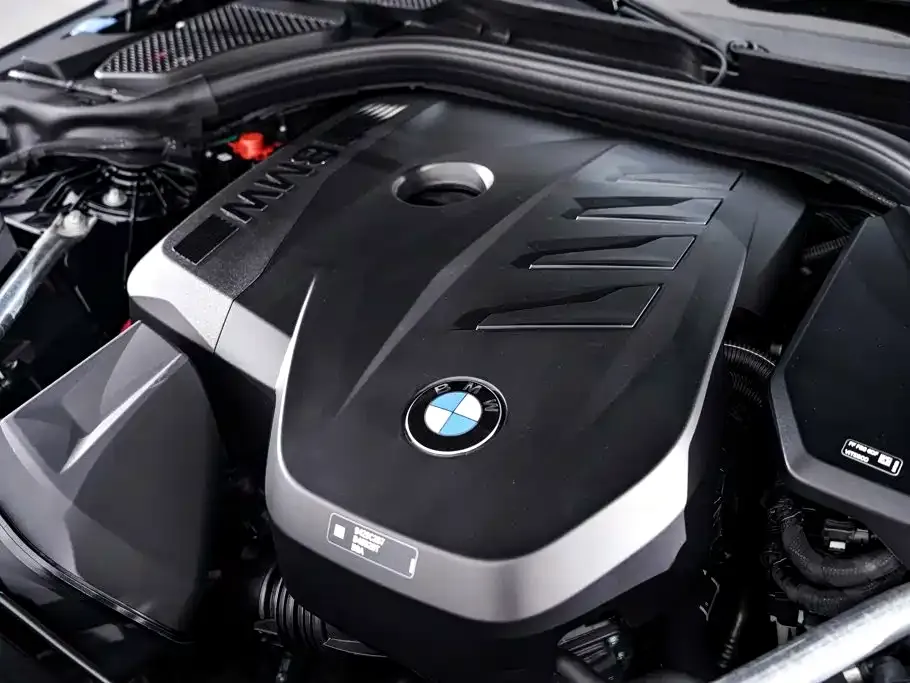 BMW 5 Series 530Li Premium Luxury Package 2025 — фото 12
