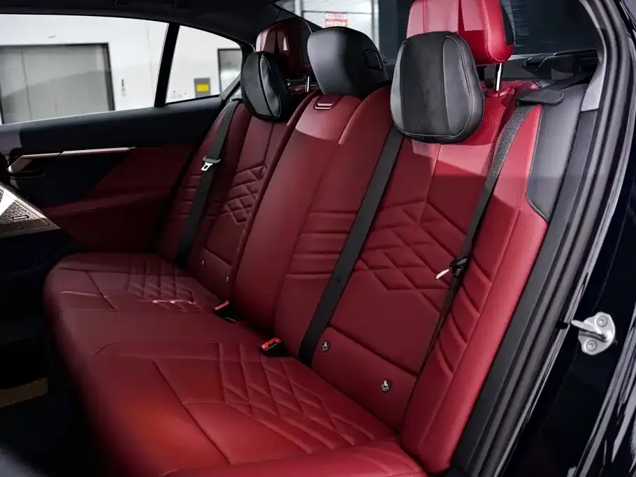BMW 5 Series 530Li Premium Luxury Package 2025 — фото 19