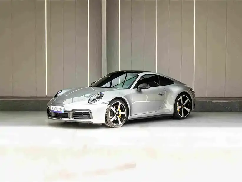 Porsche 911 Carrera 3.0T 2024