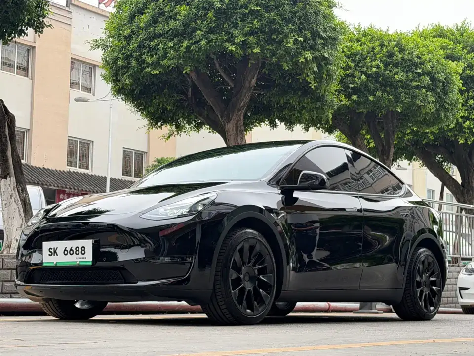 Tesla Model Y Facelift Long Range All-Wheel Drive Version 2023
