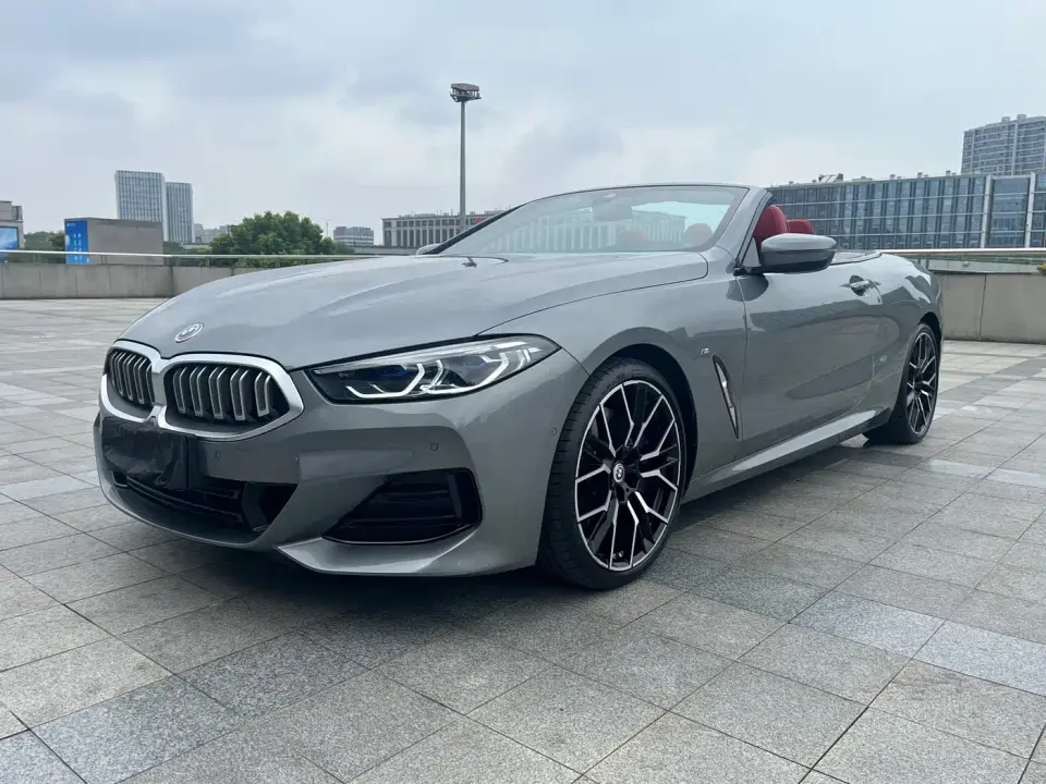 BMW 8 Series 840i Convertible M Sport Package 2025