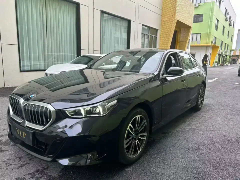 BMW 5 Series 530Li Leading M Sport Package 2026