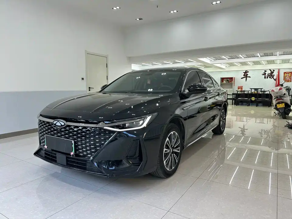 Chery Fengyun Fengyun A8 70km Basic Model 2025