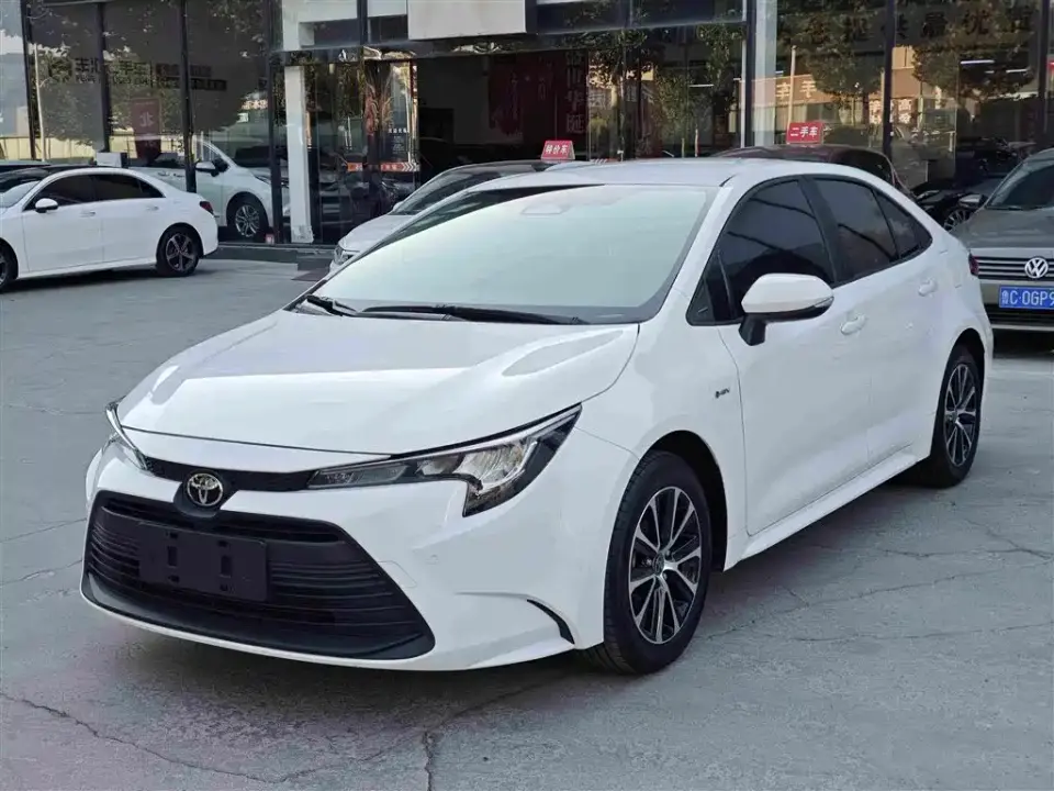 Toyota Levin Smart Hybrid 1.8L Leading Edition 2024