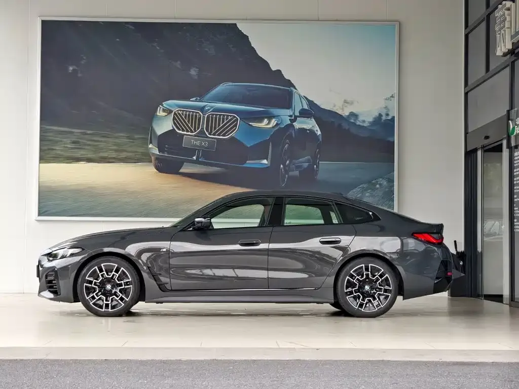 BMW 4 Series 430i Gran Coupe M Sport Shadowline Package 2025 — фото 5