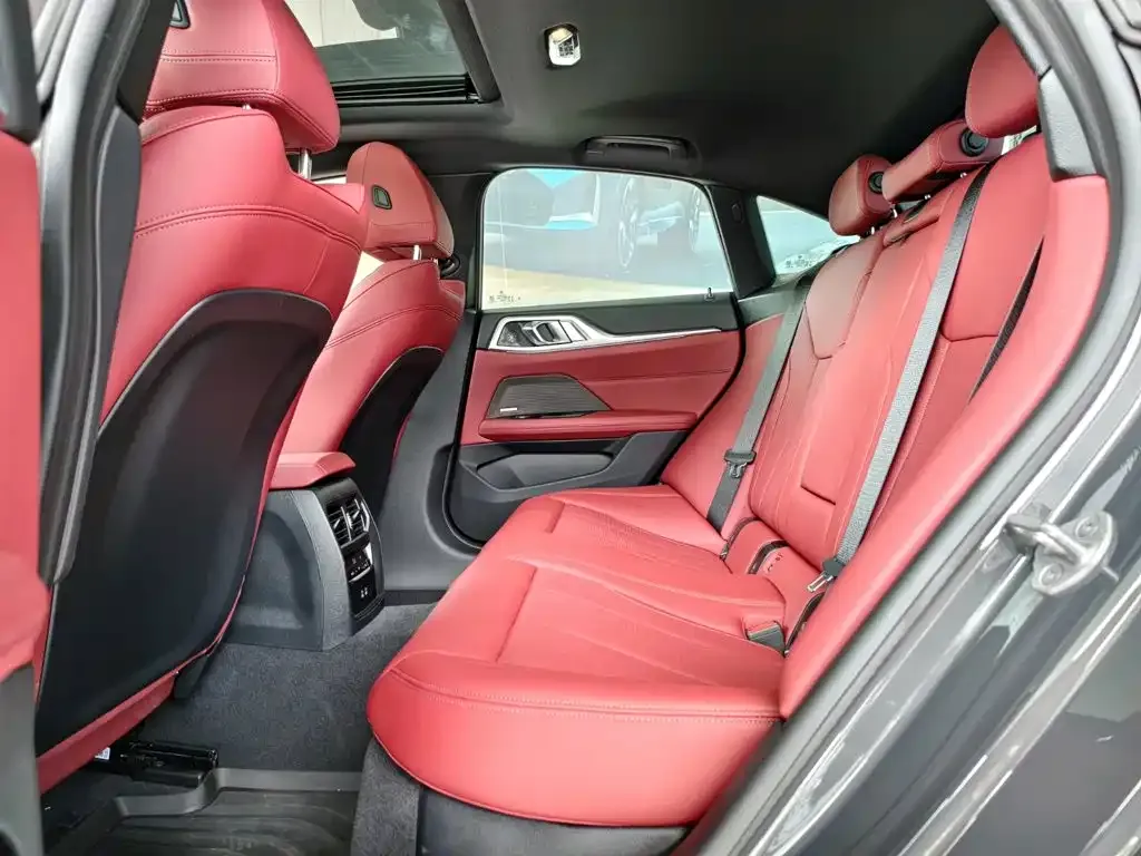 BMW 4 Series 430i Gran Coupe M Sport Shadowline Package 2025 — фото 11