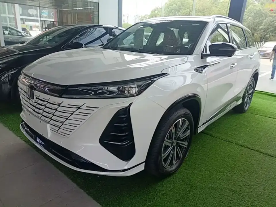Changan CS75 PLUS Model 1.5T New Blue Whale Smart Navigation Edition 2026