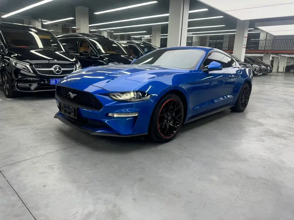 Ford Mustang 2.3L EcoBoost 2020