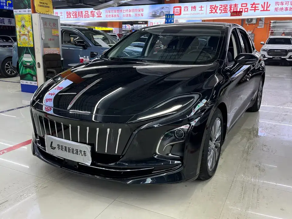 Hongqi E-QM5 620km PLUS 2023
