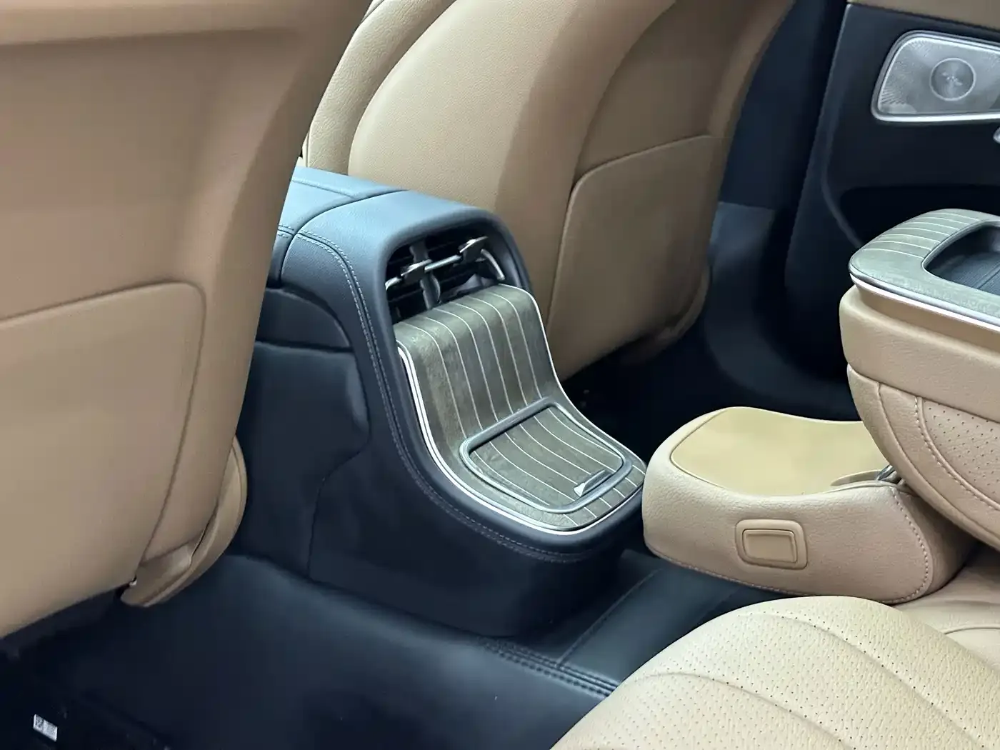 Mercedes-Benz E-Class E 300 L Luxury 2025 — фото 18