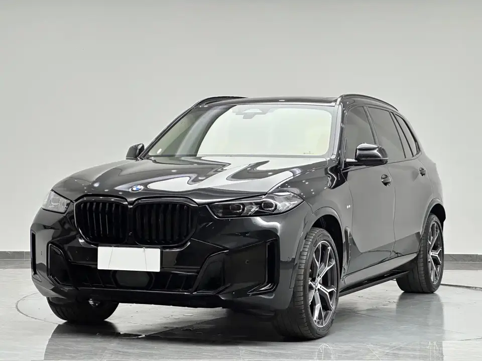 BMW X5 Model xDrive 30Li Exclusive M Sport Blackout Package 2025