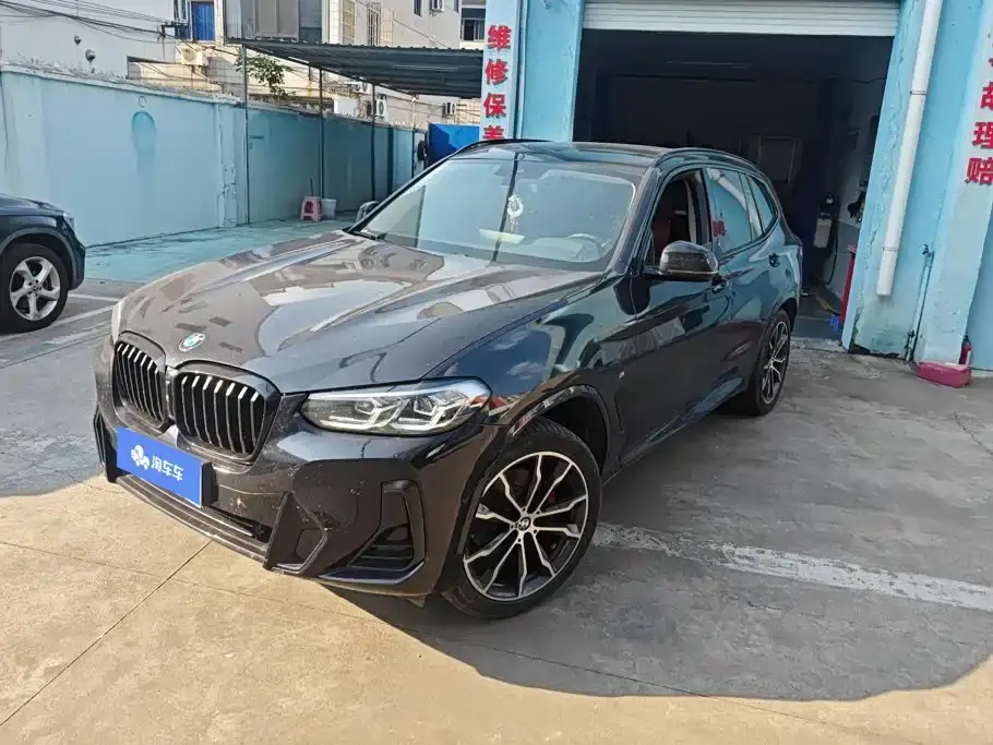 BMW X3 xDrive30i Premium M Night Package 2022