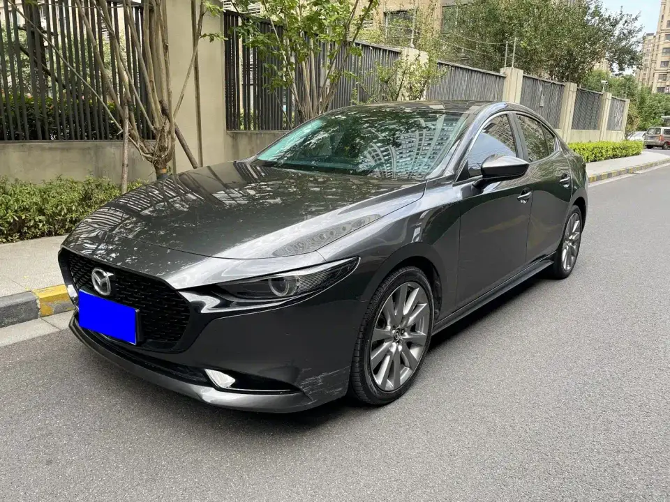 Mazda Mazda3 Axela 2.0L Automatic Premium Edition 2022