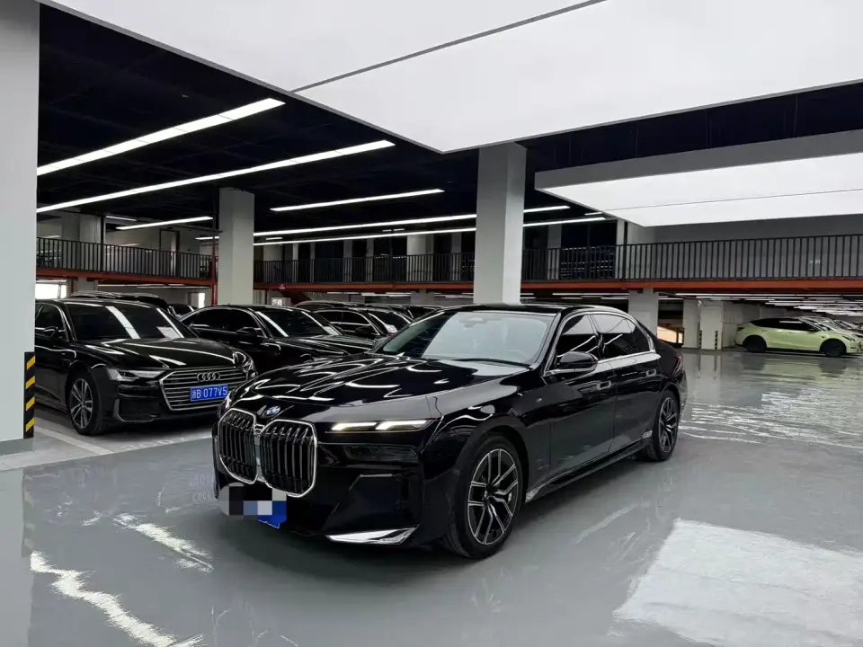 BMW 7 Series Model 735Li M Sport Package 2023