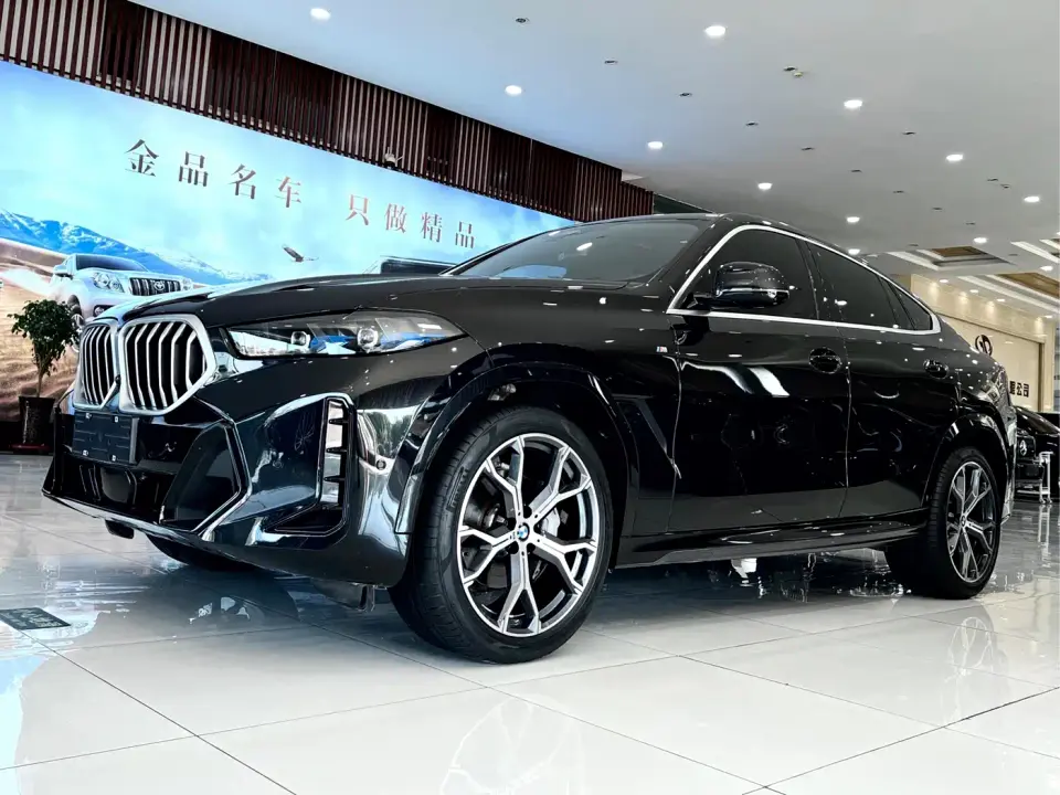 BMW X6 xDrive40i M Sport Package 2024