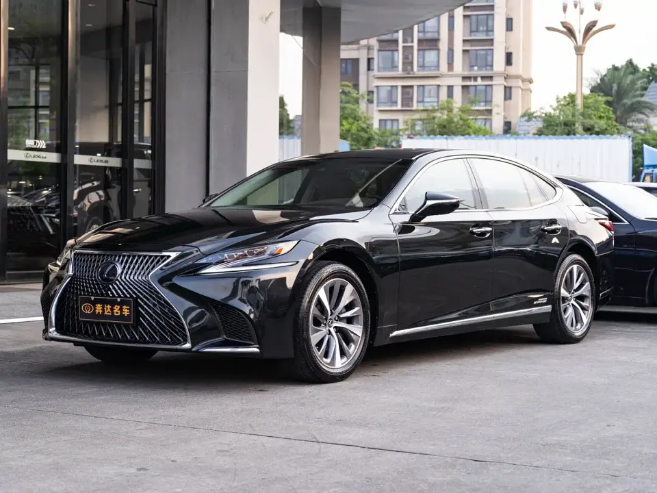 Lexus LS 500h Excellence (China VI) 2019