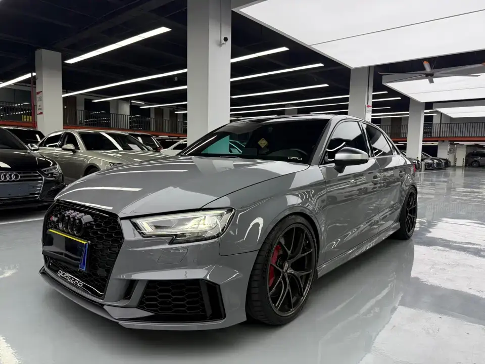 Audi RS 3 RS 3 2.5T Limousine 2019