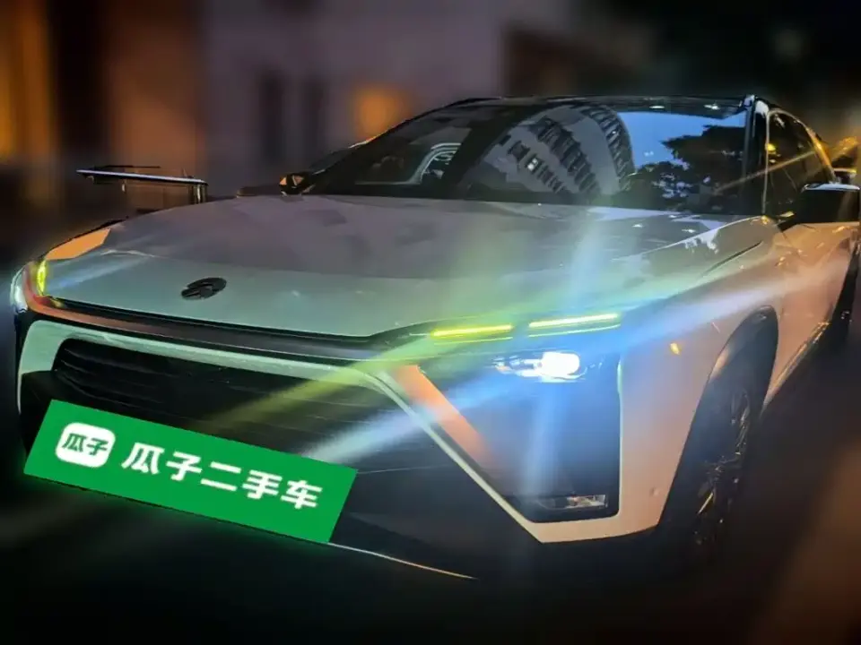 NIO ES8 100kWh 7-Seater Edition 2022