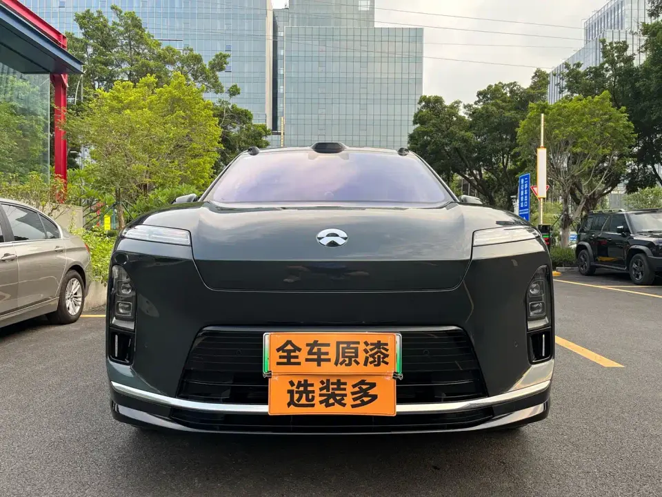 NIO ES8 Base Model 2025