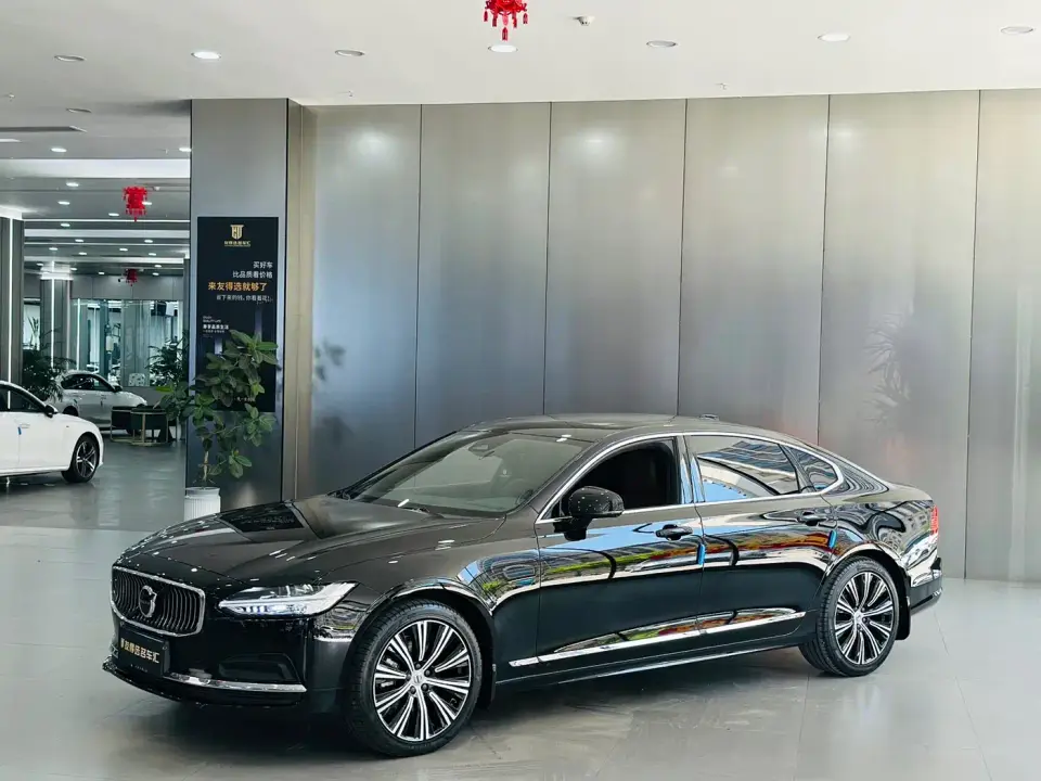 Volvo S90 B5 Zhiyuan Luxury Edition 2025