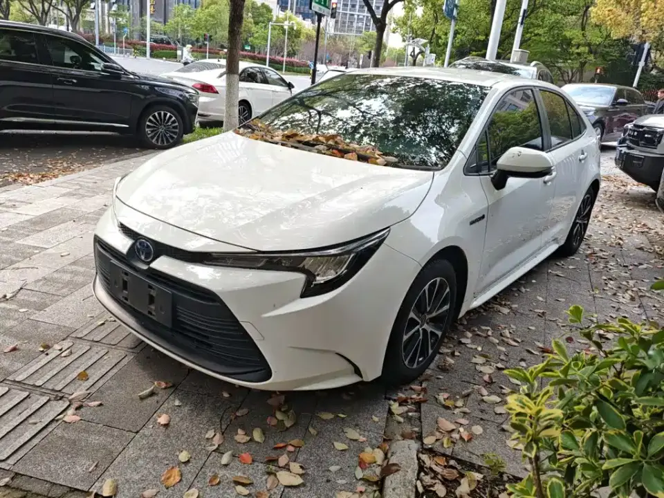 Toyota Levin Smart Hybrid 1.8L Leading Edition 2023