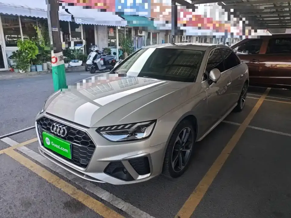 Audi A4L 40 TFSI Luxury Dynamic 2021