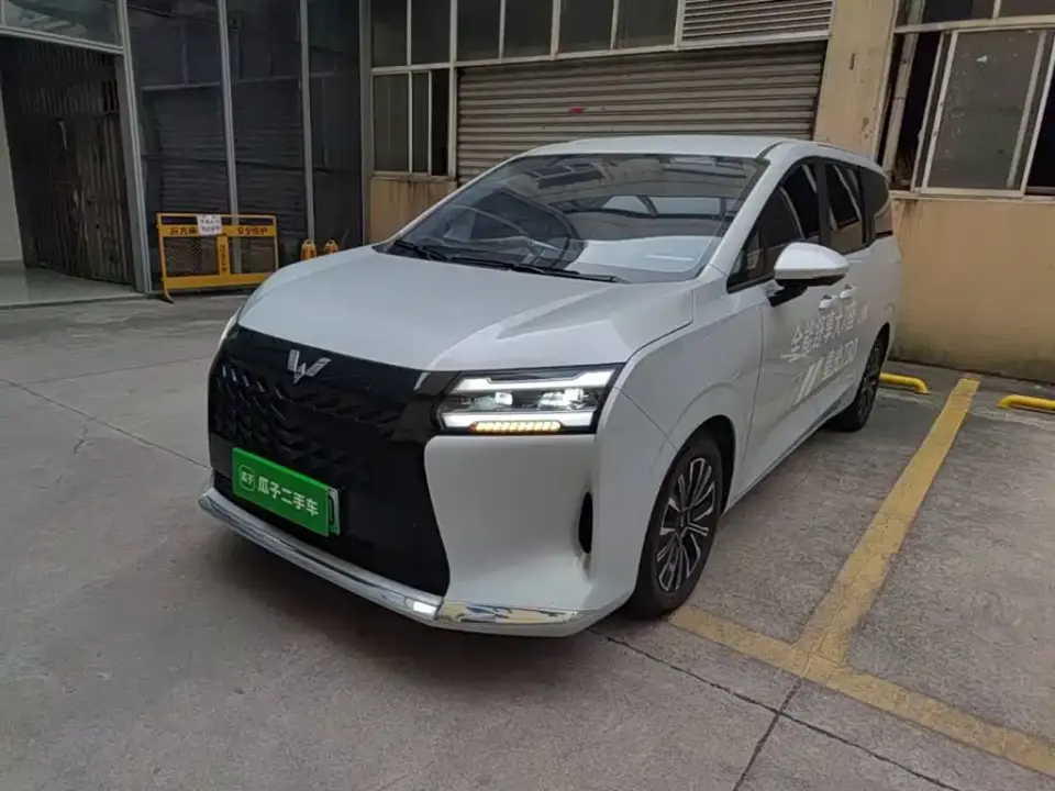 Wuling Motors Xingguang 730 New Energy Model Plug-in Hybrid Base Version 2025