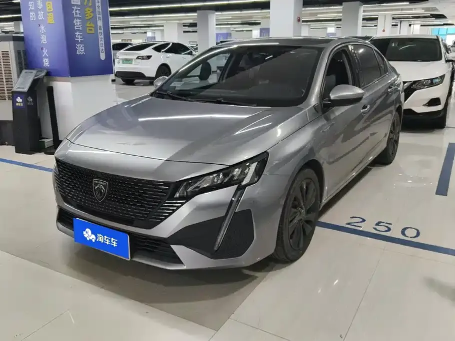 Peugeot 408 1.6T Progressive Edition 2023
