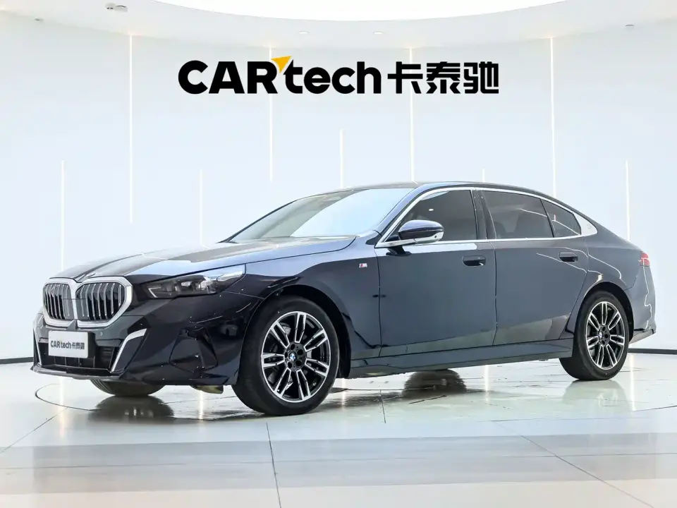 BMW 5 Series 530Li Leading M Sport Package 2025