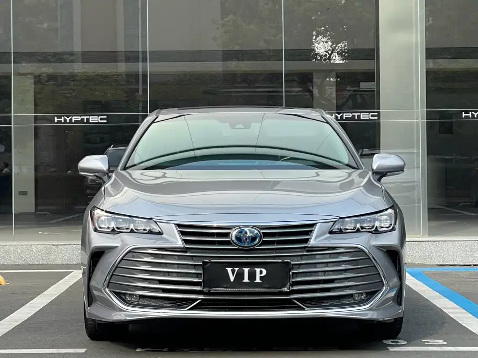 Toyota Avalon Hybrid 2.5L Luxury Edition China VI 2021