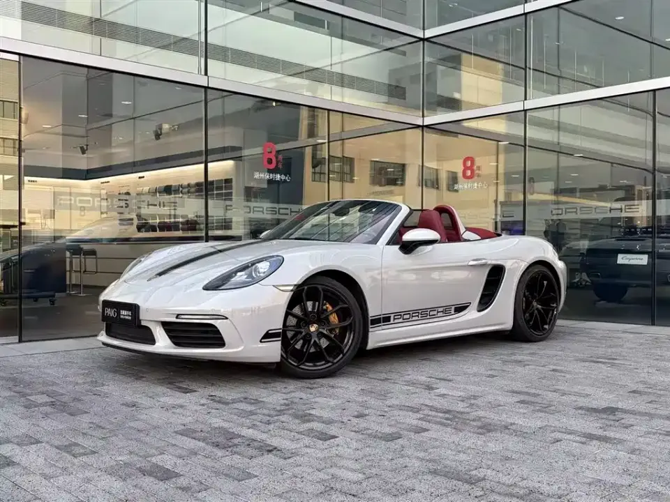 Porsche 718 Boxster Style Edition 2.0T 2024