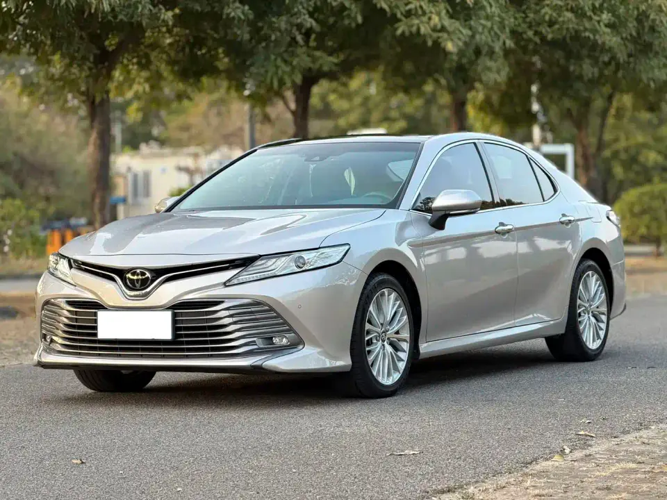 Toyota Camry 2.5G Luxury Edition 2021