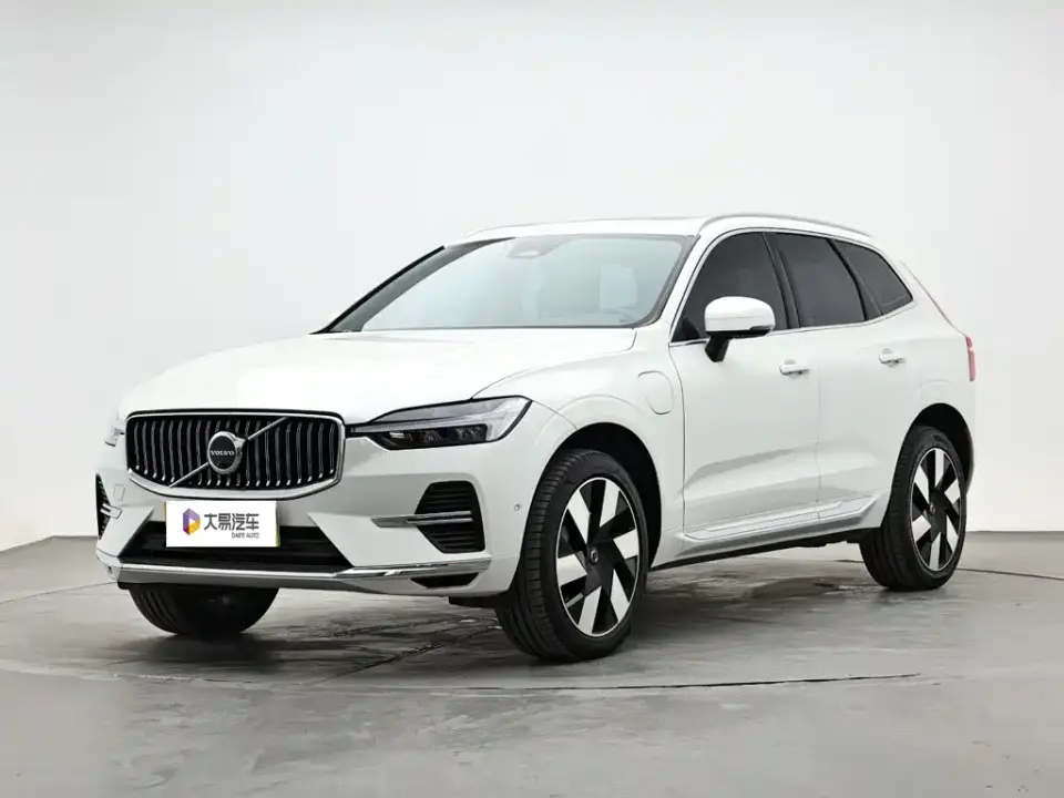 Volvo XC60 Plug-in Hybrid Plug-in Hybrid Long Range AWD Zhiyuan Luxury Edition 2025